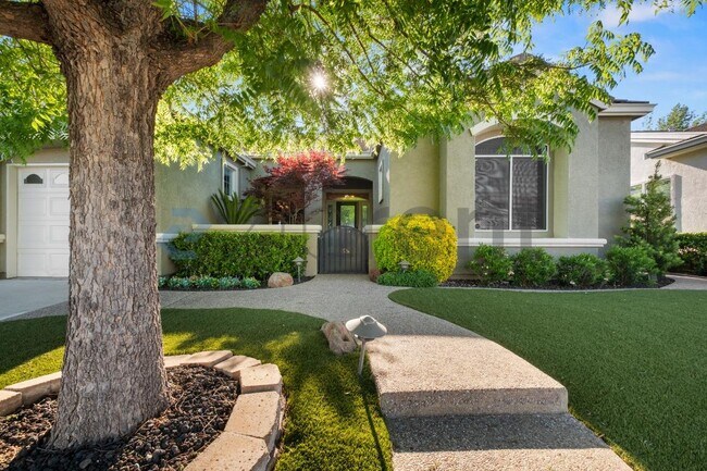 Building Photo - 316 Burr Knot Way