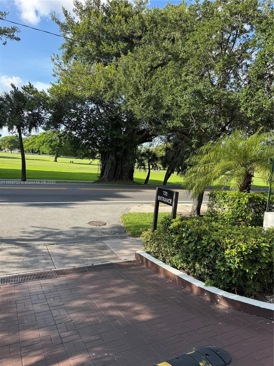Building Photo - 720 Coral Way