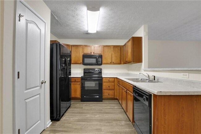 Building Photo - 762 Georgetown Ct