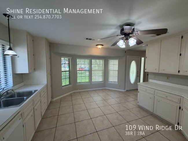 Building Photo - 109 Wind Ridge Dr