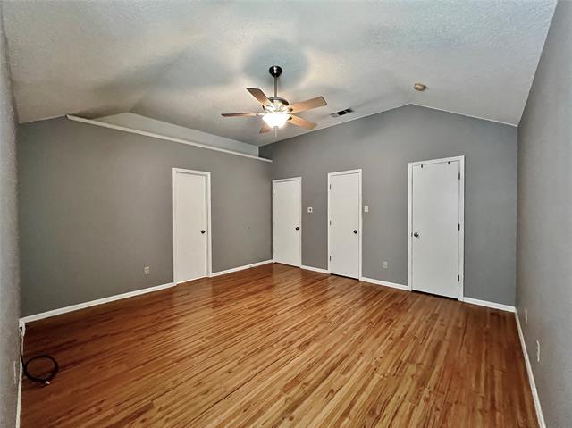 Building Photo - 4944 Shady Oak Trail