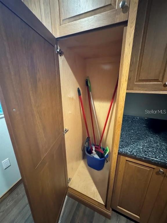 Building Photo - 5033 Vivienda Way