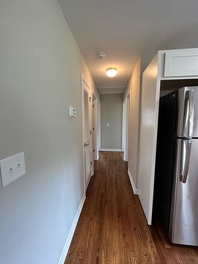 Building Photo - 3 bedroom/1 bathroom home in Central, SC