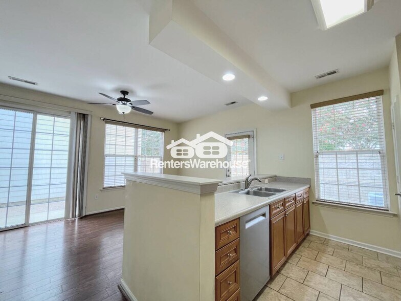 Building Photo - 5325 Bramcote Pl