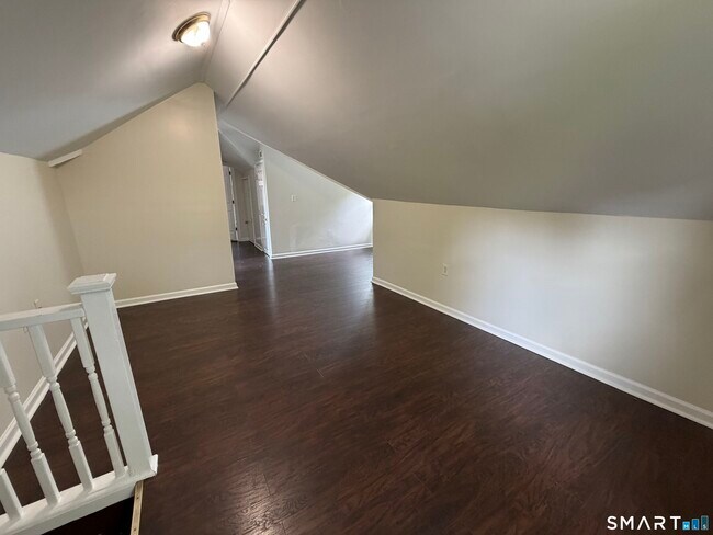 Building Photo - 306 Judson Pl