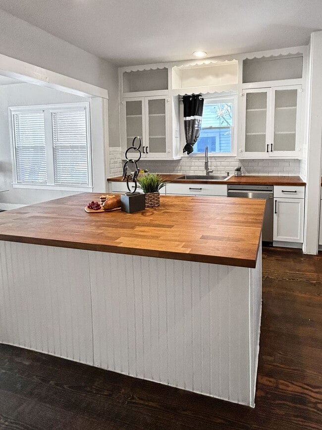 Building Photo - One Story Dream