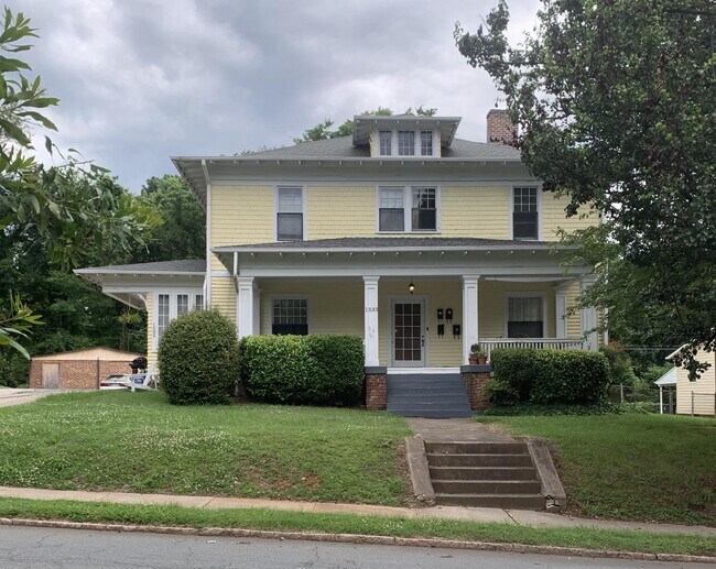 Primary Photo - 1533 W Northwest Blvd