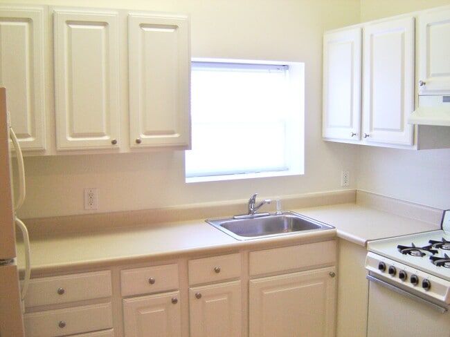 Building Photo - 1401 Madison Ave