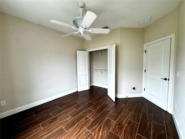 Building Photo - 3231 Nautical Pl S