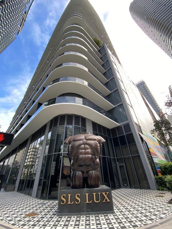 Building Photo - 805 S Miami Ave