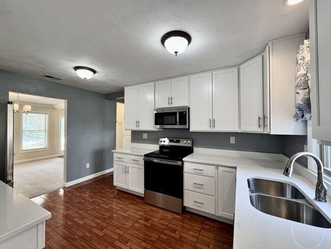 Building Photo - Available NOW! Unique Home in Wesleyan Cha...