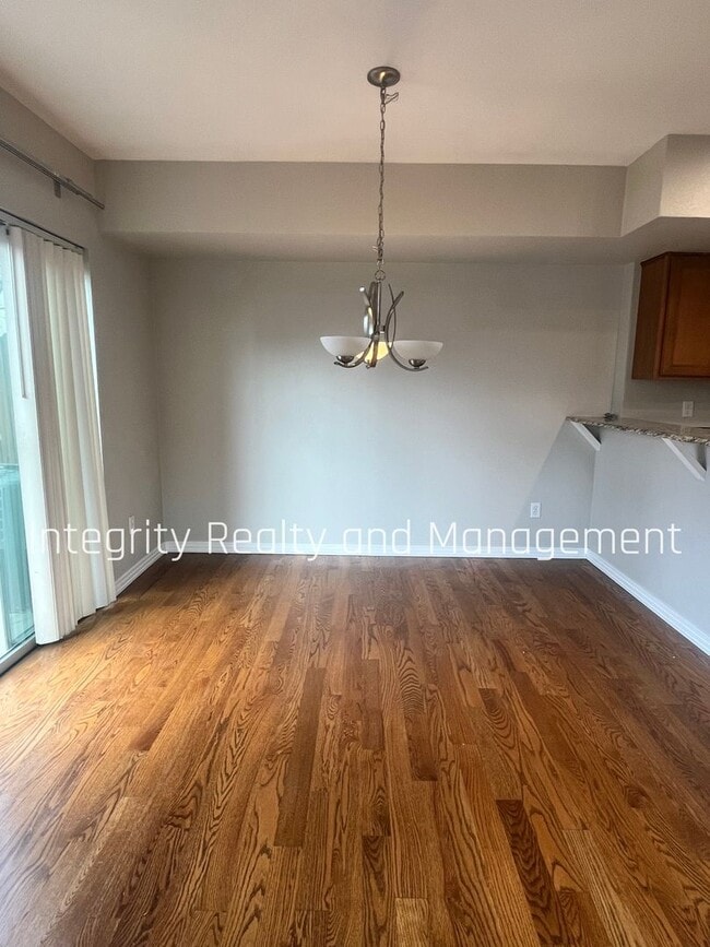 Building Photo - 4001 E 16th Ave