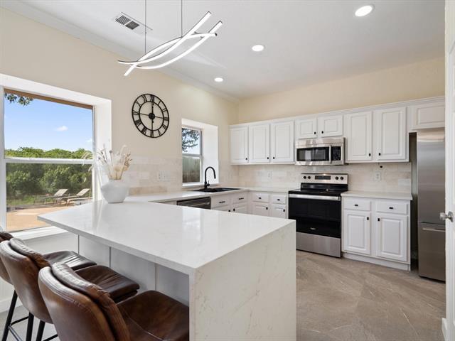 Building Photo - 1339 Barclay Dr