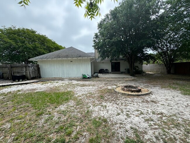 Building Photo - 220 Wynnehaven Beach Rd
