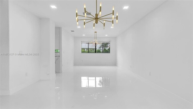 Building Photo - 7545 SW 188th Ln