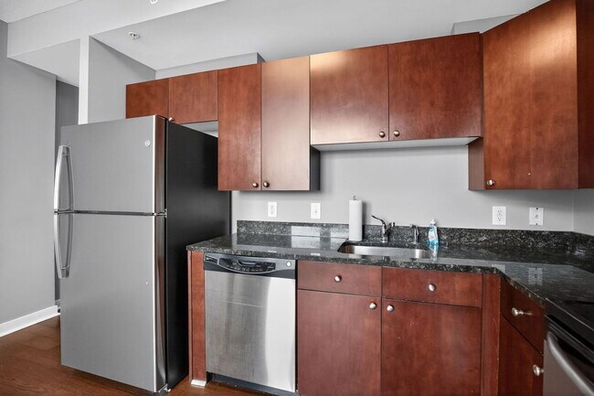 Building Photo - 155 Potomac Psge