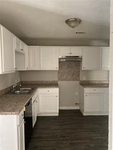 Building Photo - 2405 Jennings Ave