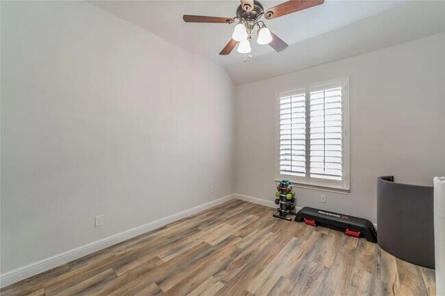 Building Photo - 1510 Pecan Valley Ct