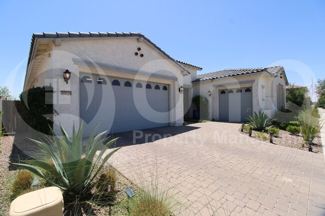 Primary Photo - 10635 E Tumbleweed Ave