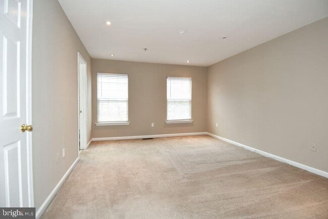 Building Photo - 11361 King George Dr