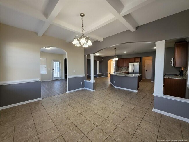 Building Photo - 825 Running Horse Ln