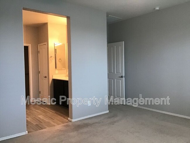 Building Photo - 41559 W Anne Ln