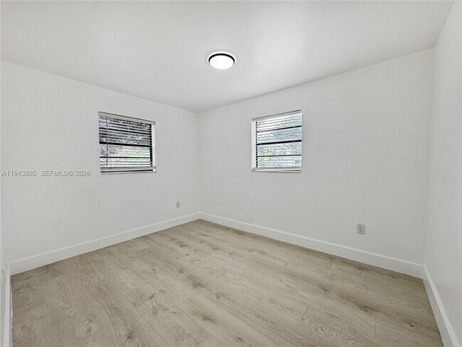 Building Photo - 631 N 68th Terrace