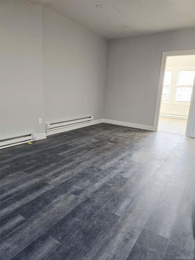 Building Photo - 211-45 Jamaica Ave