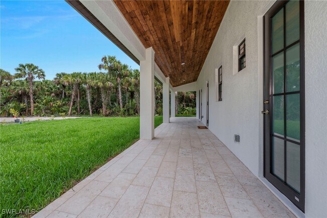 Building Photo - 1373 Shady Ln