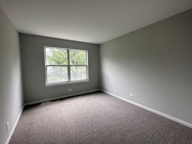 Building Photo - 701 Savannah Ln