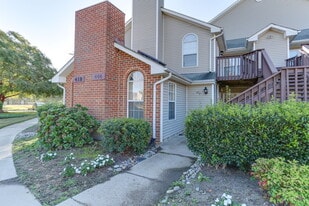 Building Photo - 422 Lees Mill Dr