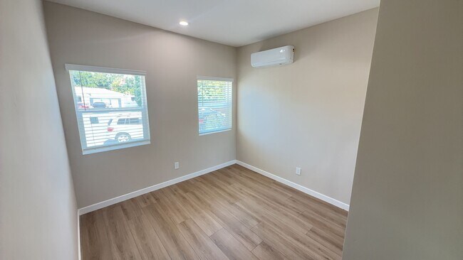 Building Photo - Built In 2024 - 4 bed 2 bath House