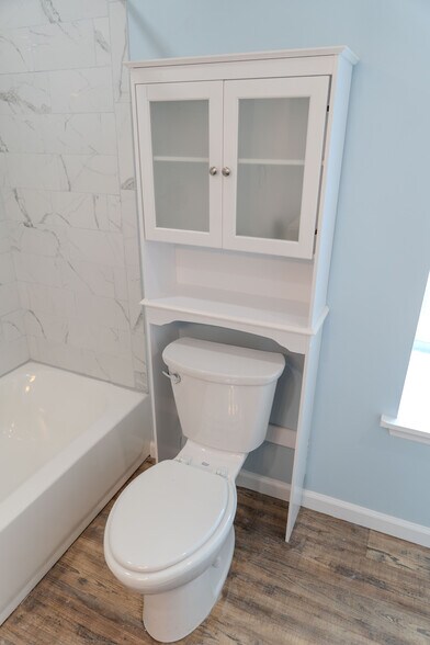 Building Photo - 520 East Ave