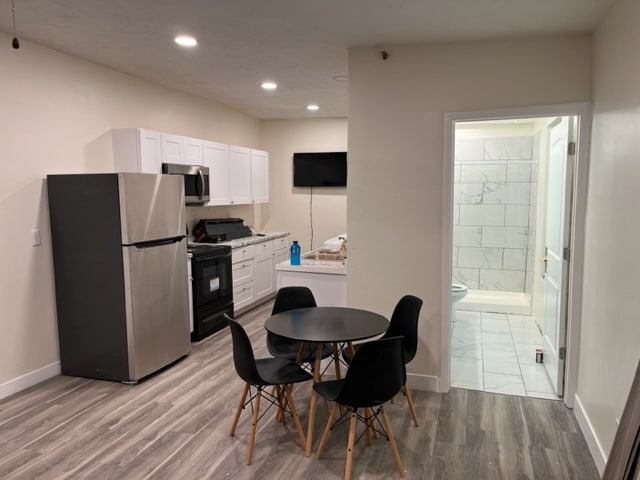 Building Photo - 110 N 300 E