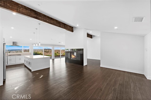 Building Photo - 701 Avenida Presidio