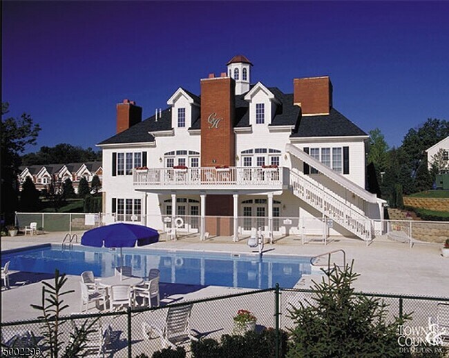 Building Photo - 449 Hartford Dr