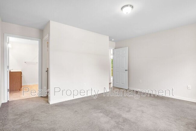 Building Photo - 8518 Kingsland Pk Dr