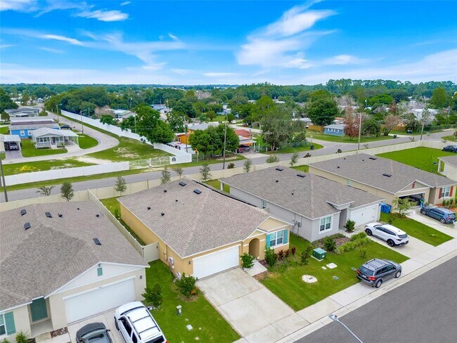 Building Photo - 3041 Tobago Dr