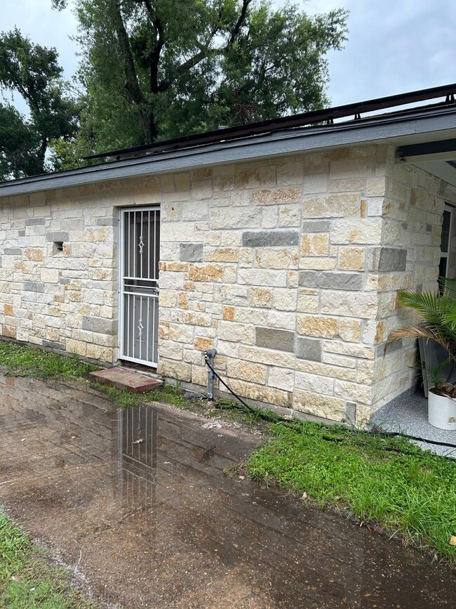 Building Photo - 3726 Herald Ave