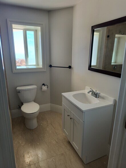 Building Photo - 677 Camino de los Mares