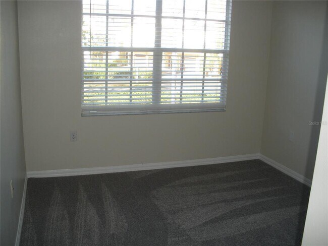 Building Photo - 5552 Bentgrass Dr