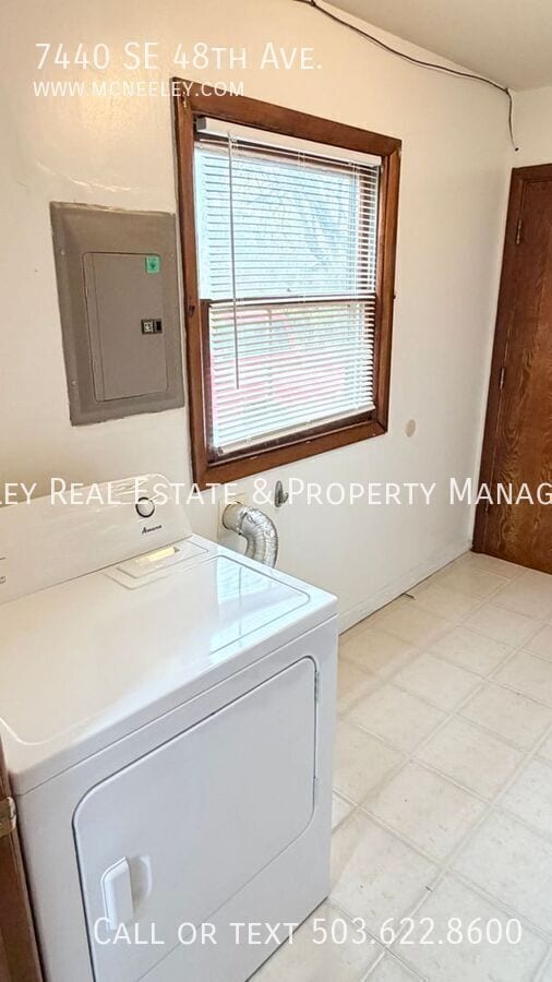 Building Photo - 7440 SE 48th Av