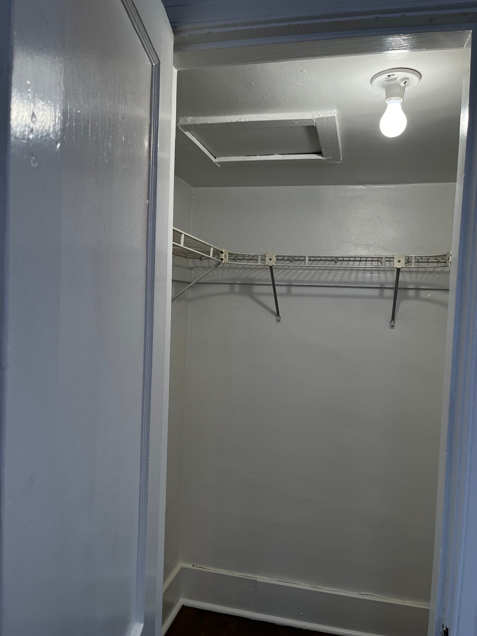 Building Photo - 1861 Poplar Ave