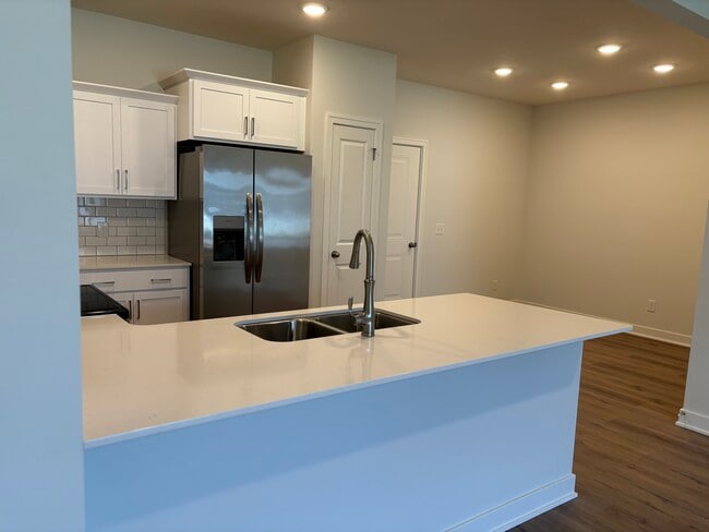 Building Photo - 11407 N 161st Ct