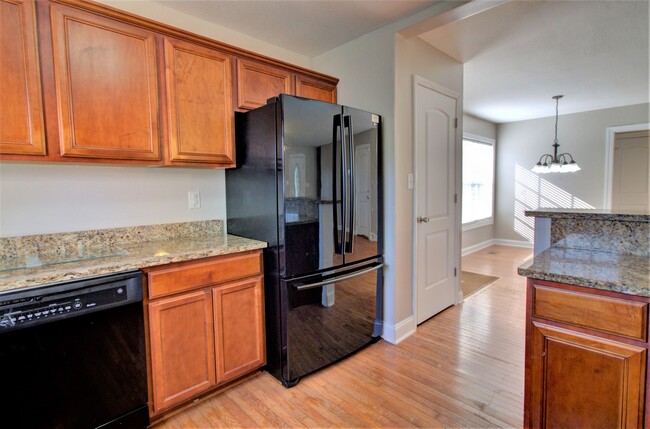 Building Photo - Beautiful 4 Bedroom Home in Sneads Ferry w...