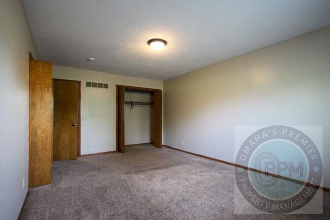 Building Photo - 6323 N 108th Ave Cir