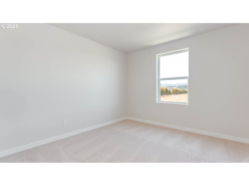 Building Photo - 9212 SE Azalea St