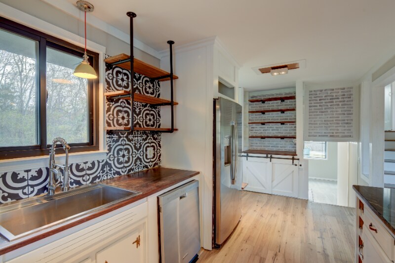 Building Photo - 551 Bonerwood Dr