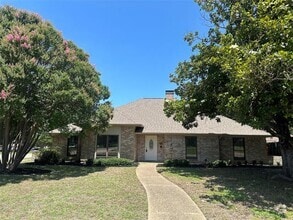 Building Photo - 1112 Ranger Ct
