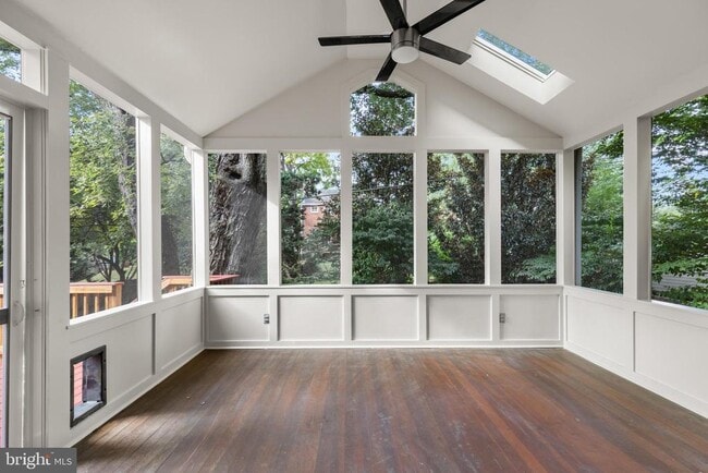 Building Photo - 2104 N Jefferson St